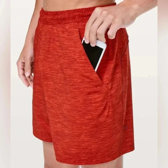 Lululemon Pace Breaker Short Size Large - Picture 2 of 8